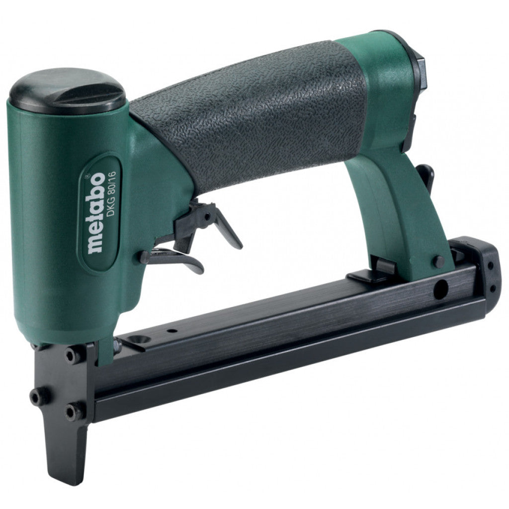 Такер пневматичен METABO DKG 80/16 скоби 4-16x12.8mm – Metabo