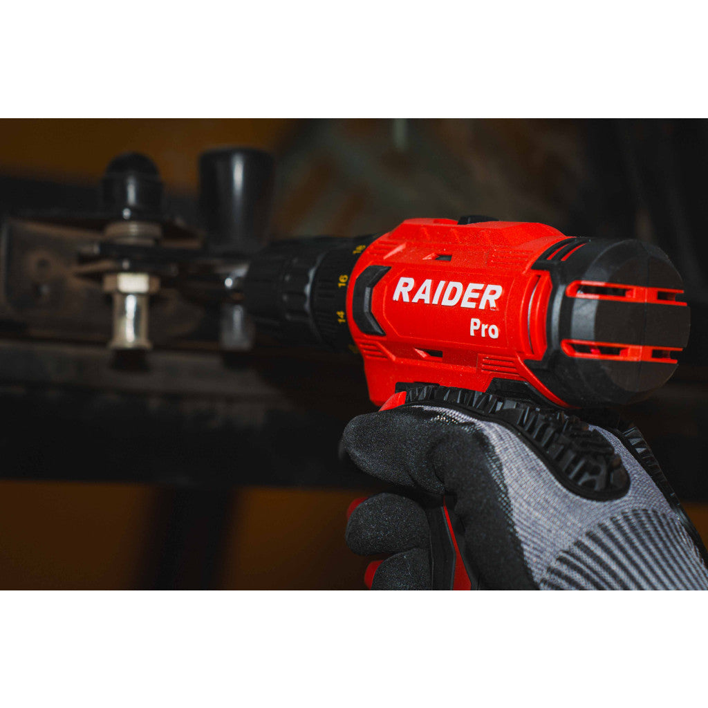 R20 Бормашина акум. 2-ск. 10mm 44Nm 2Ah куфар RAIDER PRO RDP-SPCD20 Set - снимка 9