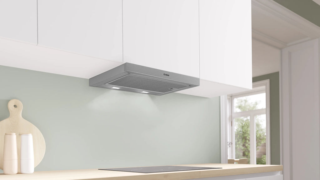 Bosch DFR067A52 телескопичен аспиратор 60 см – прибран изглед