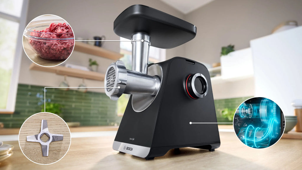 Bosch MFWS660B Series 6 месомелачка – детайл на ножа и смилане на месо