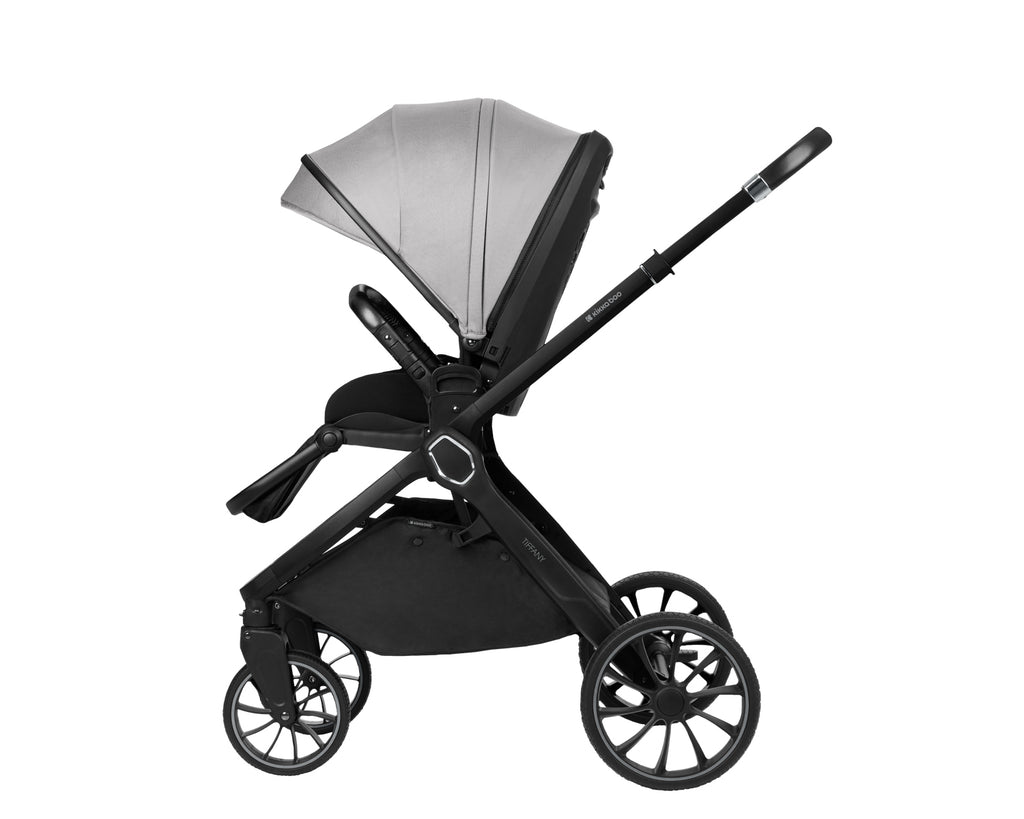 Комбинирана количка 2в1 с кош за новородено Tiffany Light Grey 2024 - снимка 6